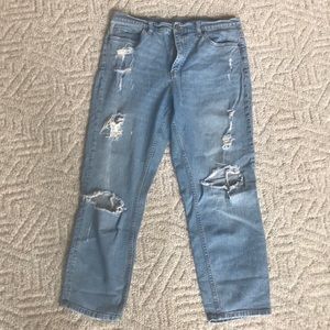 Distressed high waisted mom/boyfriend jeans